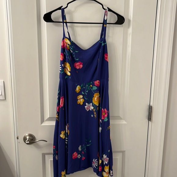 Beautiful blue flowered sundress - Picture 1 of 4